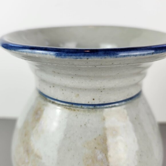 Reyes Studio Art Pottery Vase Signed - Picture 2 of 4